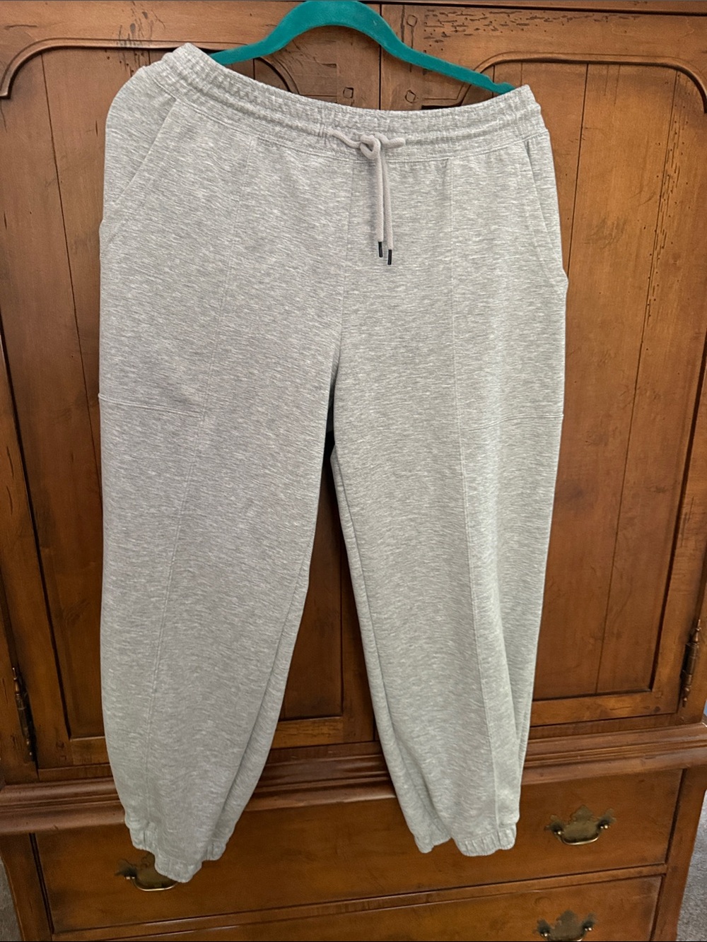 Women's Heather Gray Drawstring Jogger Pants